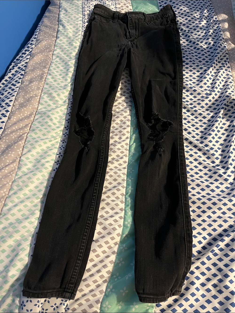 Hollister Black High-Rise Crop Jeans